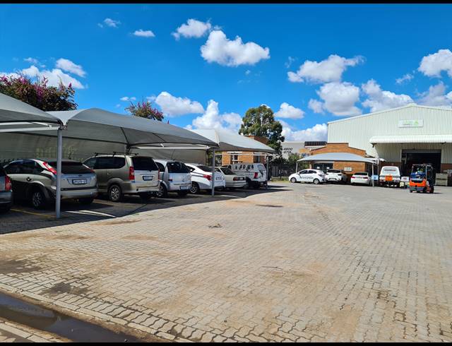 2,419M² WAREHOUSE FOR SALE IN TUNNEY